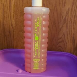 Avon Strawberry Kiwi Bubble Bath - Light Pink